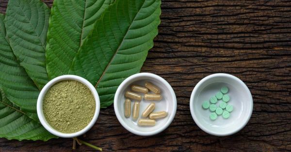objevte, jak je kratom legálně dostupný v evropě, jaké má využití a jaké platí aktuální zákony v jednotlivých zemích.