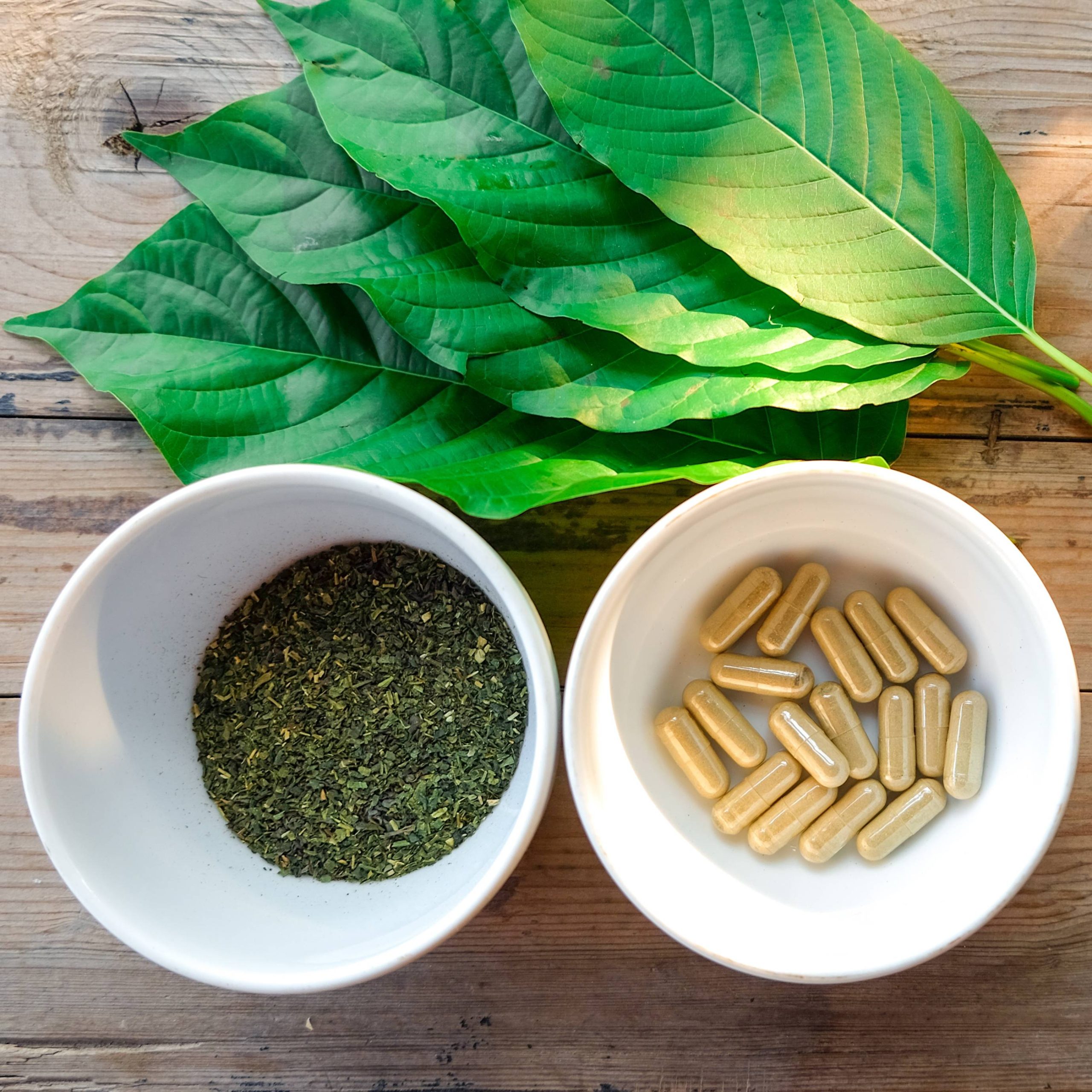 zjistěte, jaké jsou příznaky a rizika závislosti na kratomu. přečtěte si, jak rozpoznat závislost a jaké jsou možnosti léčby a prevence užívání kratomu.